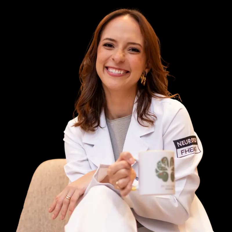 Dra. Laura Thiersch - Pediatra com experiência em TEA, TDAH e Epilepsia Infantil em Belo Horizonte